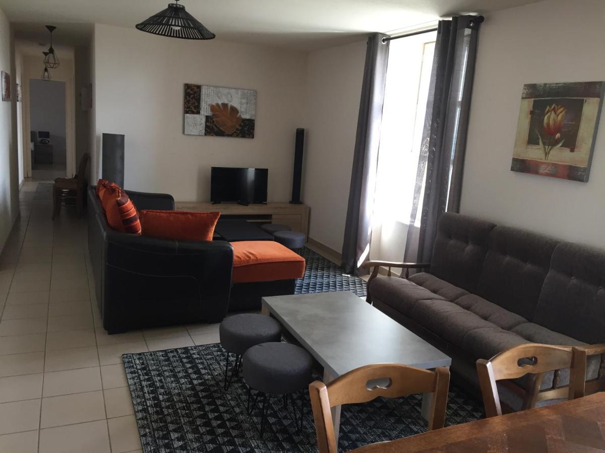 Auberge De La Tour Freycenet-la-Tour Εξωτερικό φωτογραφία